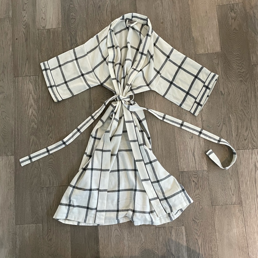 Mark & Graham Cozy Kimono Black and White Robe